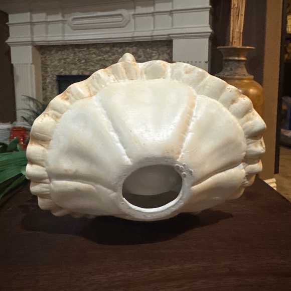 Beautiful Rare Puffed Pillowed Ruffled Cloth Ceramic Basket - Picture 4 of 6